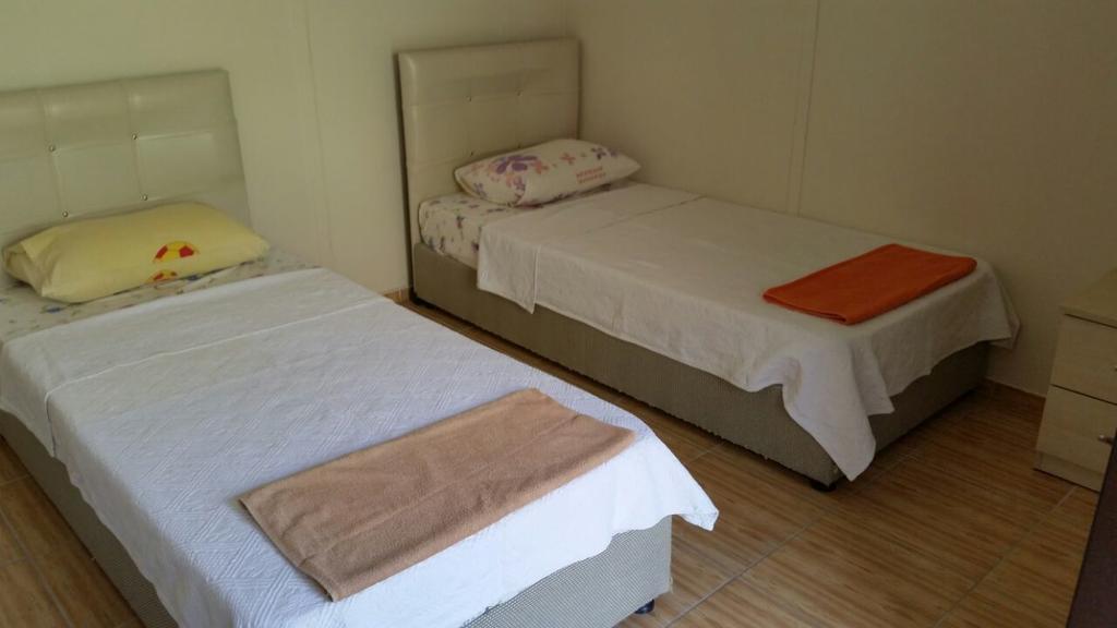 George House Panzió Faralya Kültér fotó